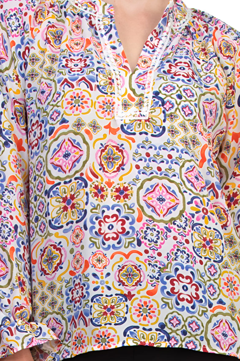 Detail Crochet Trim Edges V-Neckline Elastic