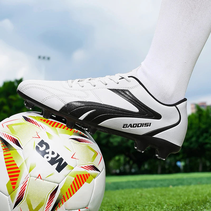 Men Soccer Shoes Breathable//Football Boots//Ultralight Professional Training Sneakers - GilloServ