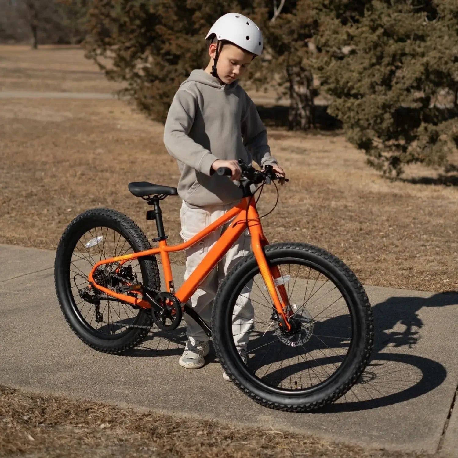 Kids Mountain Bike, 20 24 Inch//Fat Tire Bike for Teen Ages 6-14 Year Old//Bicycle with 2.8-Inch Wide Tires and 6 Speed - GilloServ