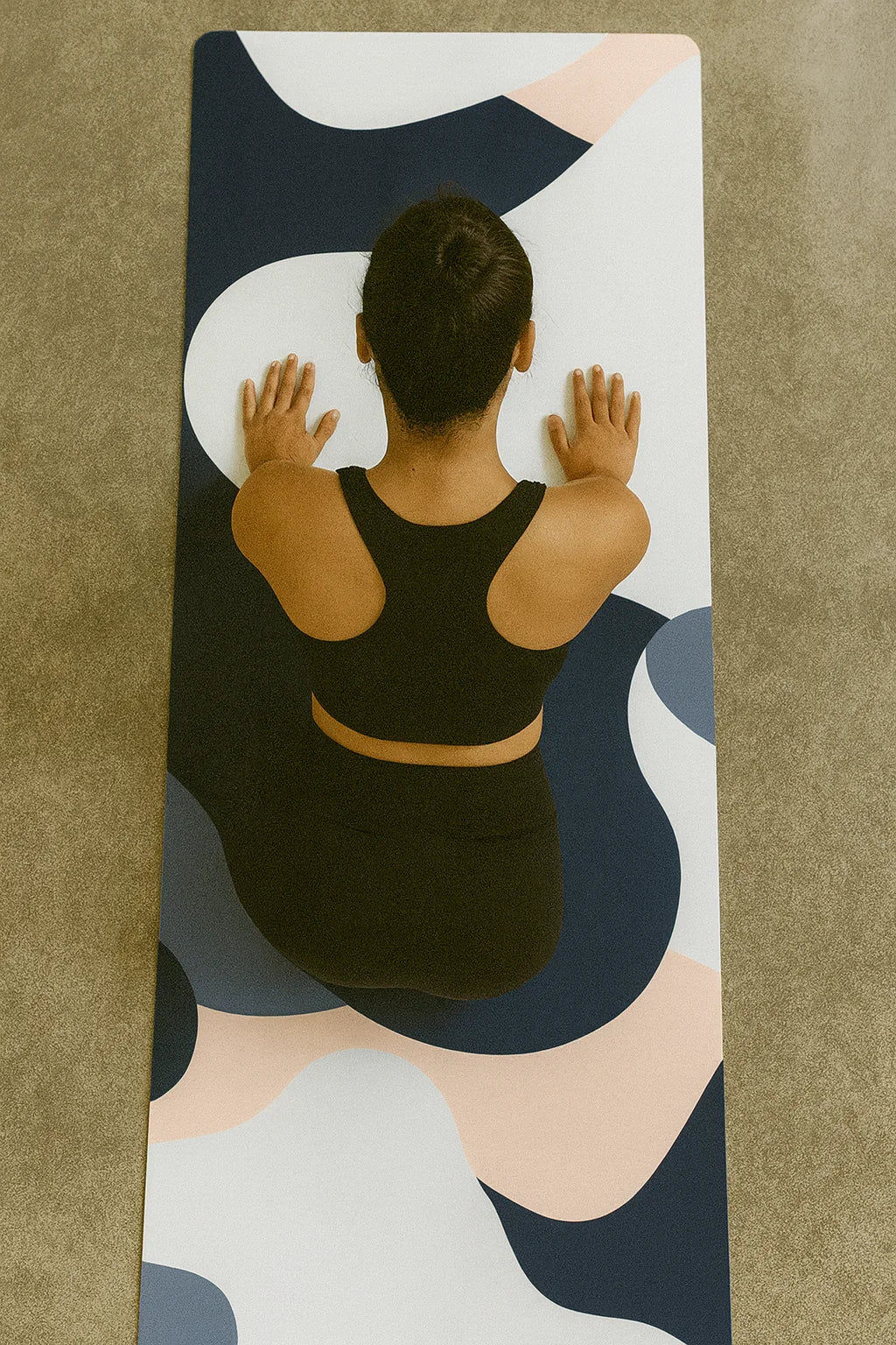 Astrid Non-Slip Yoga Mat Plush Cushioning & Night-Sky Aesthetic - GilloServ