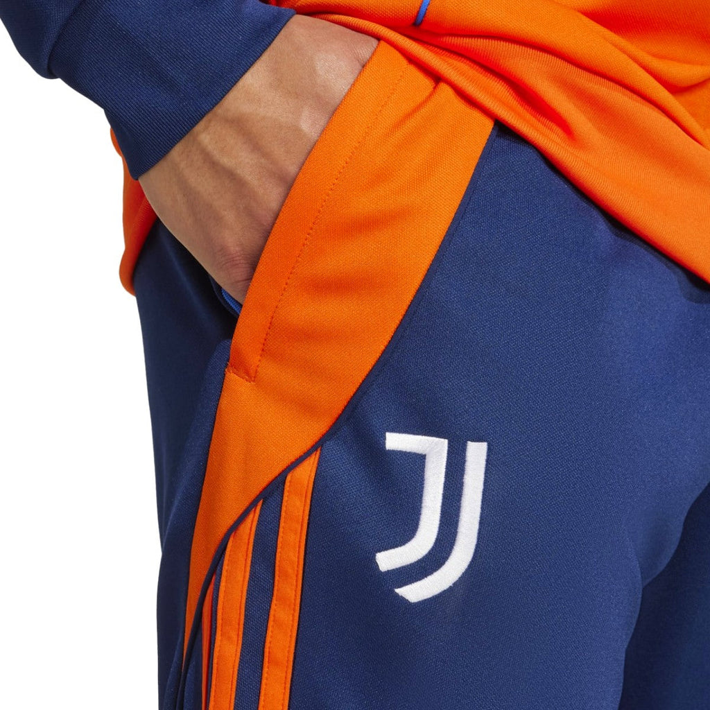 Juventus training bench Soccer tracksuit