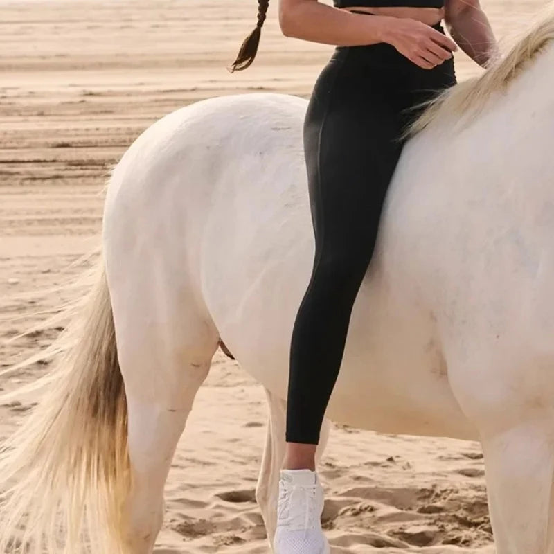 Women's Hollow-out Lace Tight Top With Chest Pad Nude Feel