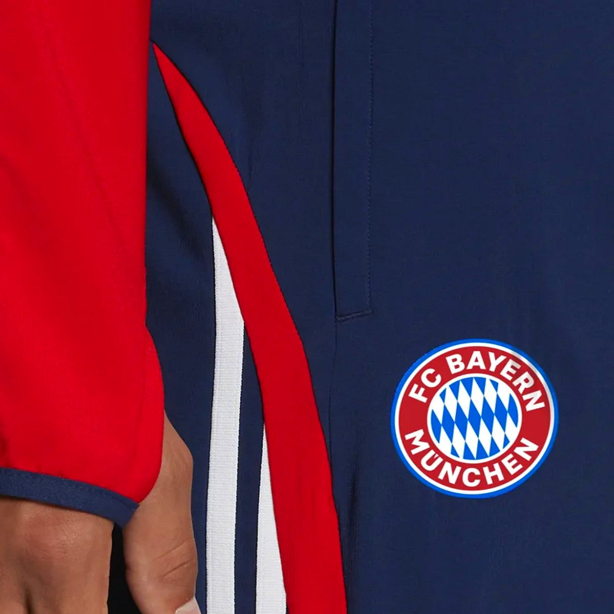 Bayern Munich retro woven presentation tracksuit - GilloServ