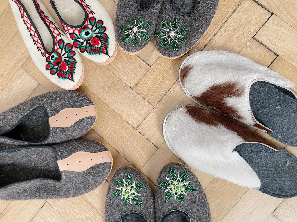 Adult Woolen Slippers - GilloServ