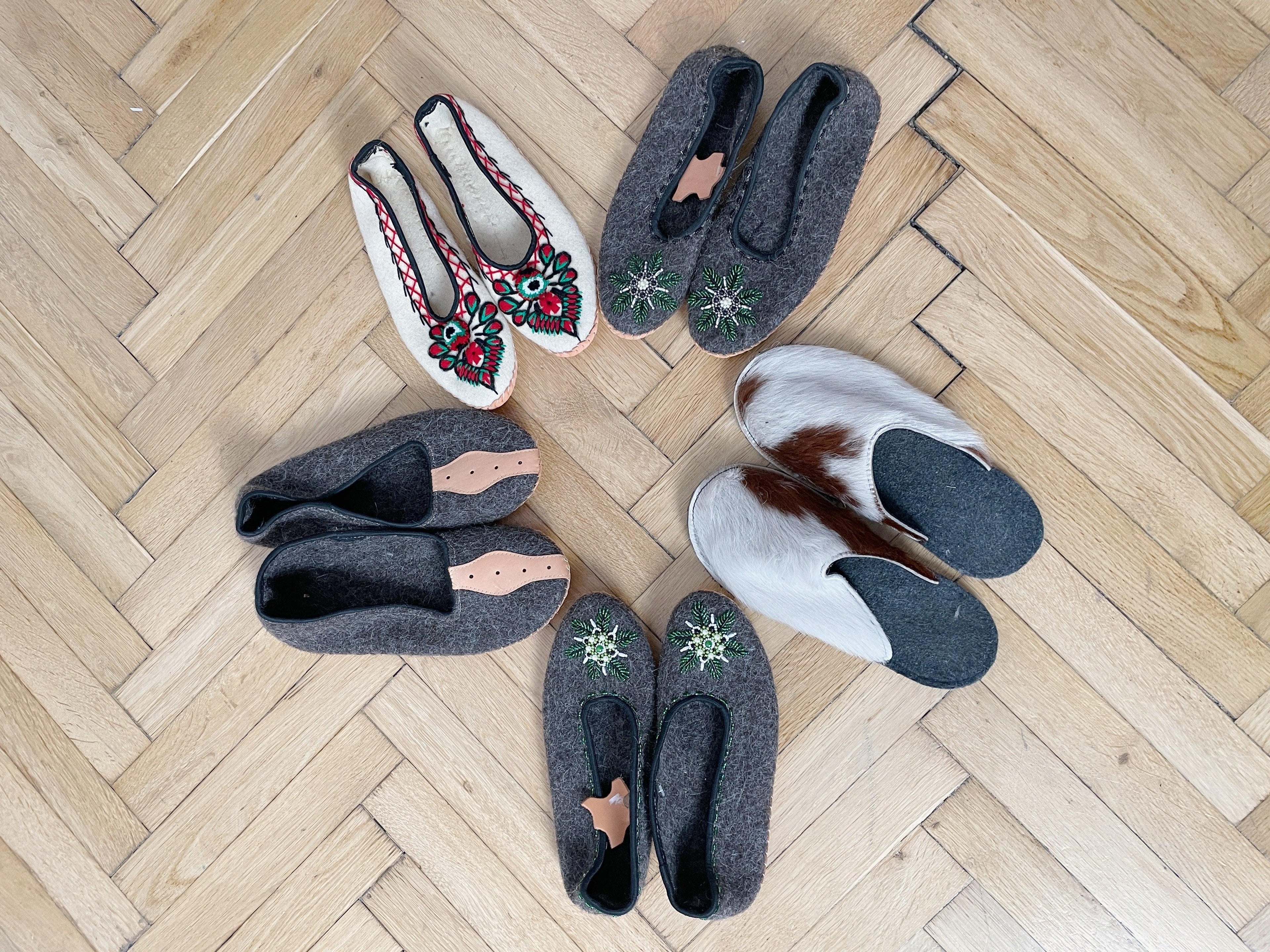 Adult Woolen Slippers - GilloServ