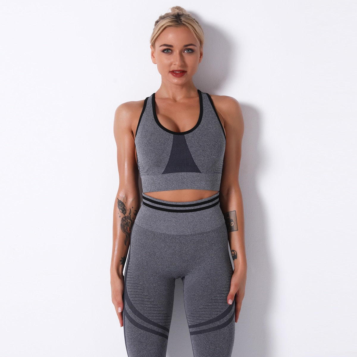 Seamless Striped Leggings Pants Bra Top Yoga Tracksuit - GilloServ