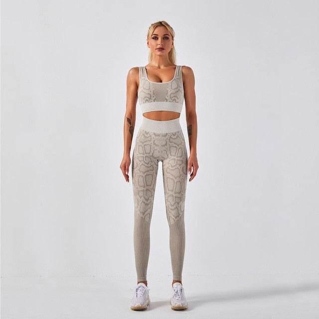 Seamless Snakeskin Print Yoga Set Gym Fashion Tank - GilloServ