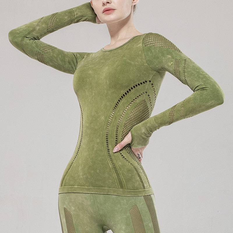 Seamless Sportswear Yoga Set Hollow Out Gym Fitness Tracksuit - GilloServ