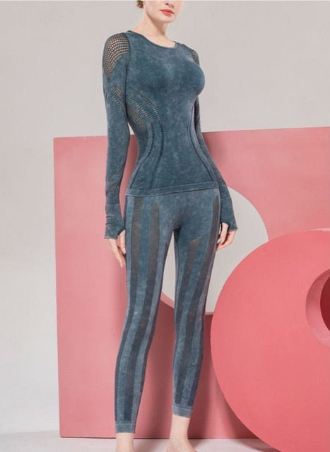 Seamless Sportswear Yoga Set Hollow Out Gym Fitness Tracksuit - GilloServ