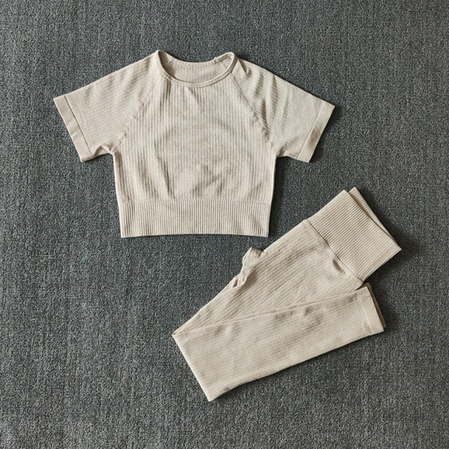 Seamless Yoga Suits Women Crop Top Short Sleeve Shirts - GilloServ